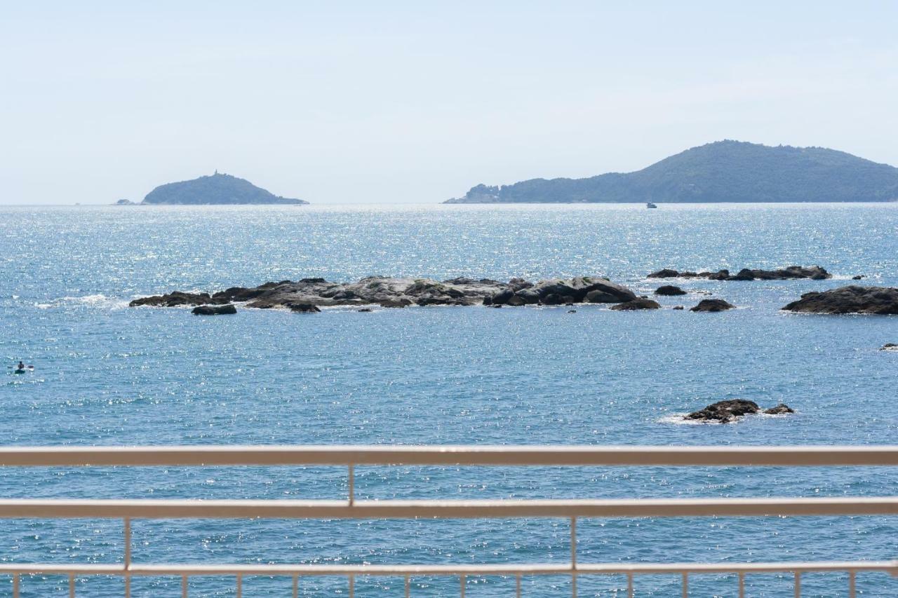Sulla Spiaggia Di Toto E Tota Tellaro Exteriér fotografie